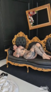 Andeemind Pleasures Herself On The Sofa