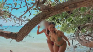 Sofia1801's Outdoor Fan Service With A Couple