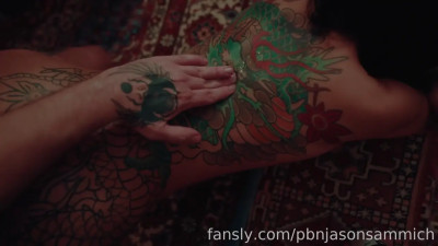 Oiled Ravyn Alexa Gets Fingered On The Floor