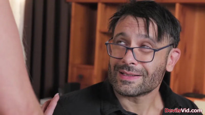 Zlata Shine Lets Her BF Drill Her In The Ass