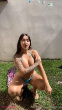 SoyMafe Masturbates Outdoors In Her Bikini