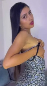 Anna Arango Gets Fucked Sideways On The Sofa