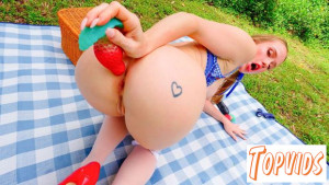 Scarlet Chase - Anal Play Picnic