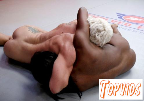 Muscle Marilyn & Paris Love - Muscle Marilyn Vs Paris Love