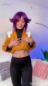 Sia Siberia Masturbates As Yoruichi Shihoin