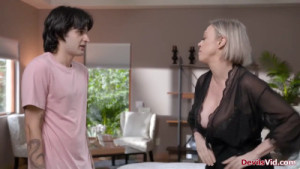 Dee Williams Screws Her Peeping Stepson