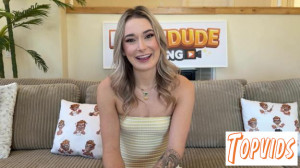 Thea Summers - Thea Summers Shows Porn Dude What She’s Got