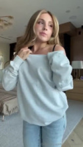 Piper Rockelle Flaunts Her Curves In Her Room