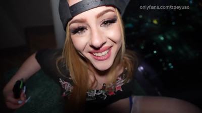 Zoey Uso Gets Penetrated On The Sofa