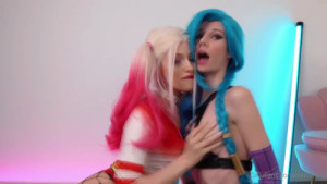 Fetching_butterflies & Milkimind's Lesbian Fun As Harley & Jinx