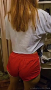 Erna Burnz Gets Railed By The Delivery Guy