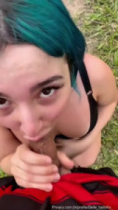 Belle Belinha Gives A Sloppy BJ Outdoors