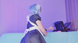 Lusty Maid Lolidream Stuffs Her Tight Holes