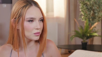 Leyadesantis_free Fills Her Holes WIth A Cock