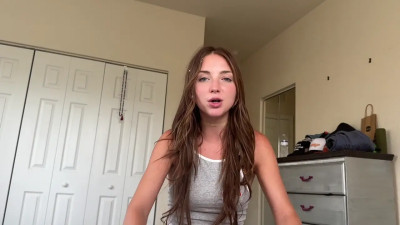 Macy Meadows Rides A Cock In Reverse Cowgirl