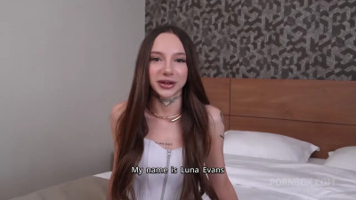 Luna Evans Loves Getting Showered With Cum